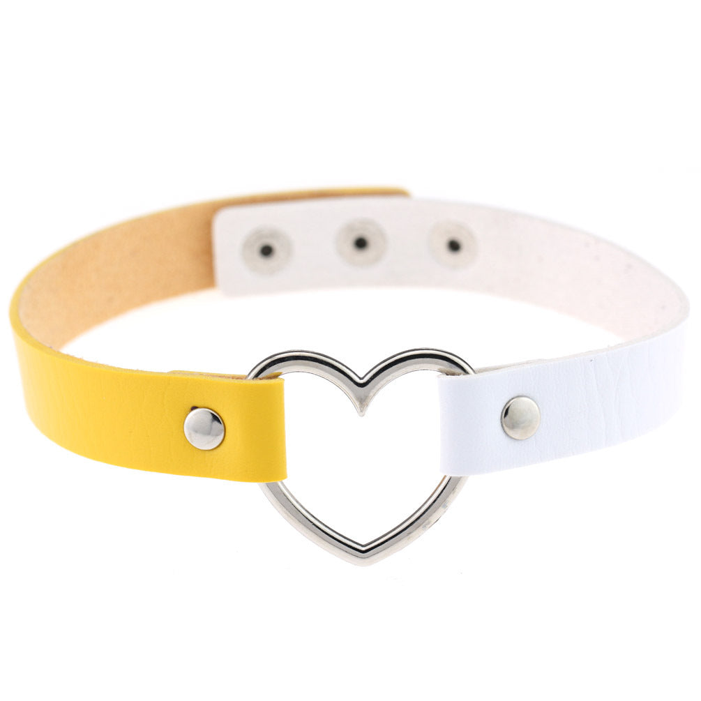 Women's Soft Black Leather Peach Heart-shaped Collar Neck Band Clavicle Necklaces