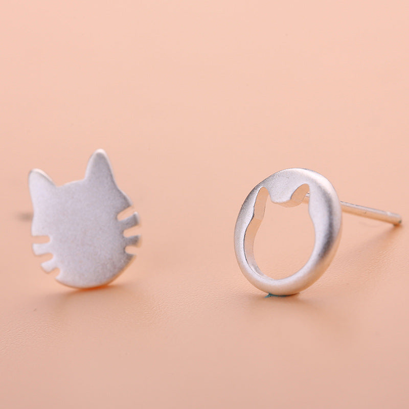 Graceful Petite Statement Cat Korean Style Stud Earrings