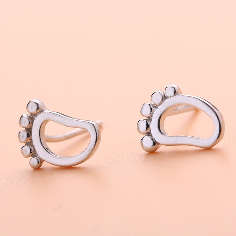 Graceful Petite Statement Cat Korean Style Stud Earrings