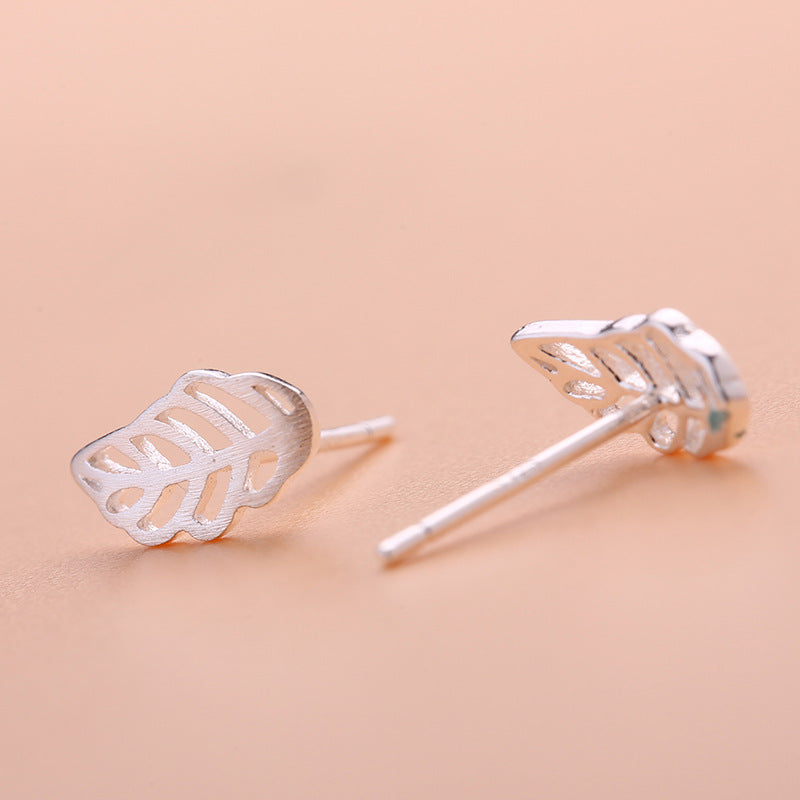 Graceful Petite Statement Cat Korean Style Stud Earrings