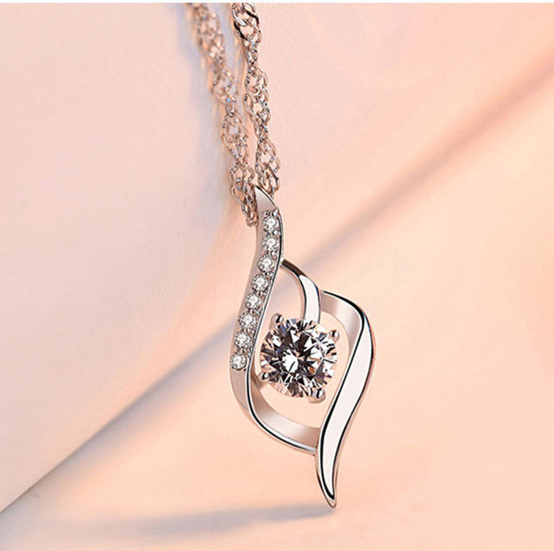 Women's Korean Style Sier Fashion Diamond Inlaid Short Clavicle Pendants