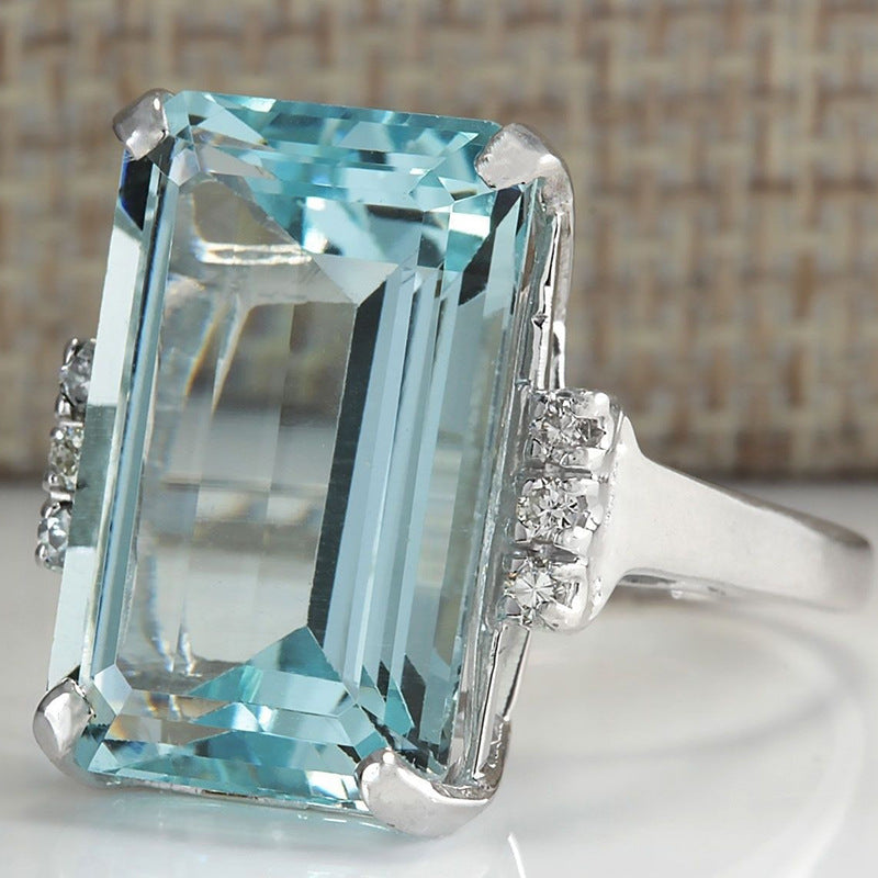 Fashion Luxury Topaz Engagement Sapphire Hand Rings