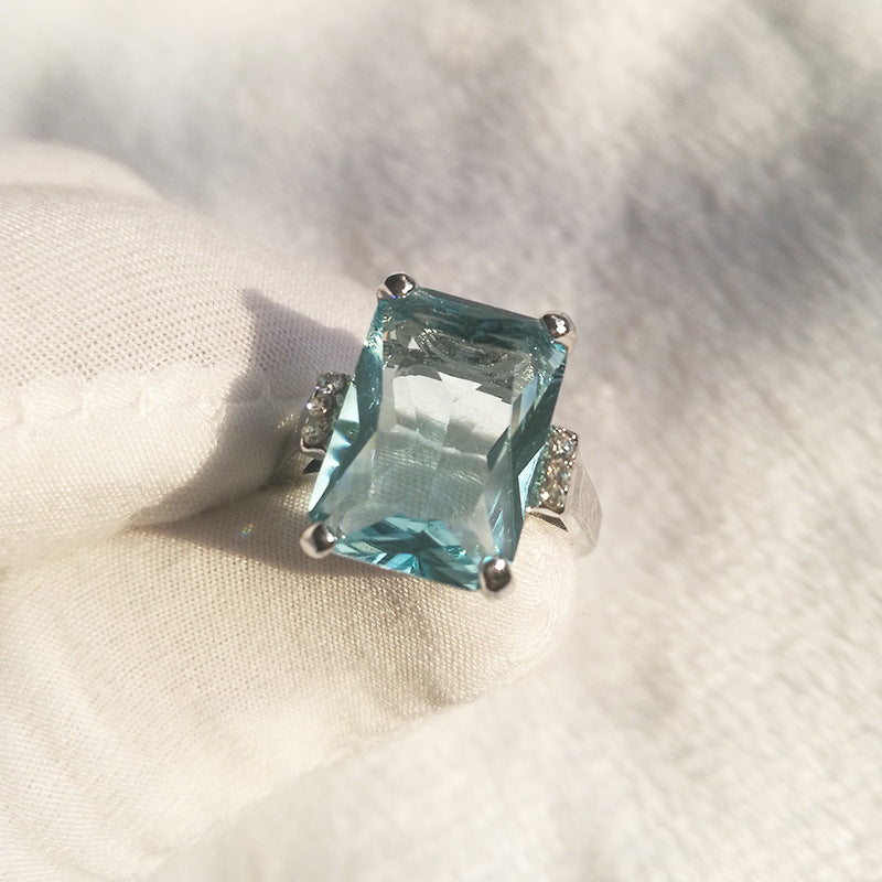 Fashion Luxury Topaz Engagement Sapphire Hand Rings
