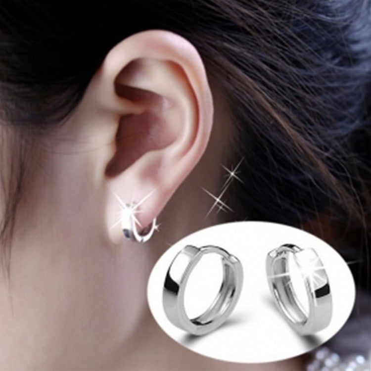 Women's & Men's Fashion Simple Glossy Mini Small Style Ear Buckle