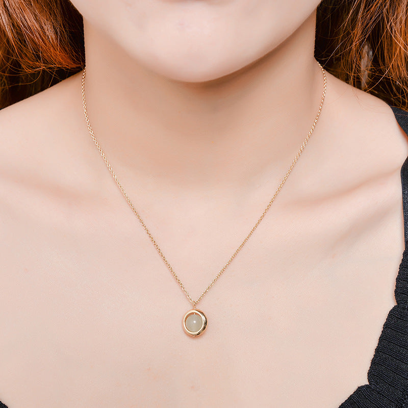Women's Style Popular Pink Crystal Strawberry Fresh Clavicle Chain Simple Attracting Necklaces