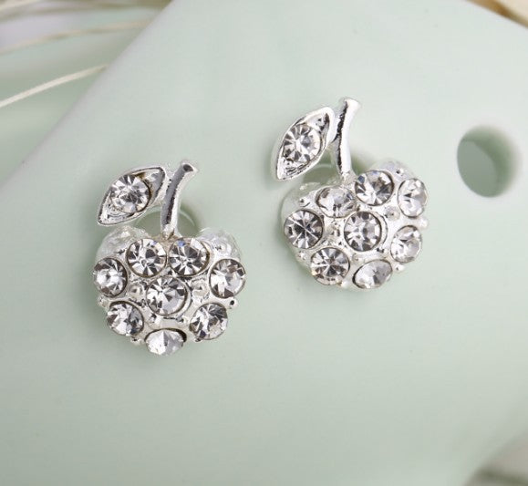 Women's Temperament Small Ear Steel Needle Love Heart Earrings