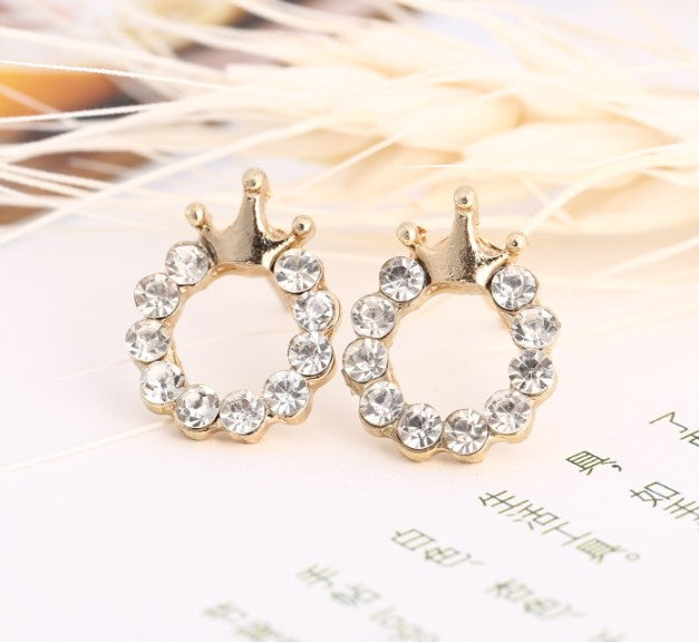 Women's Temperament Small Ear Steel Needle Love Heart Earrings