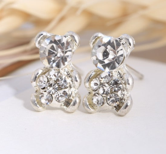 Women's Temperament Small Ear Steel Needle Love Heart Earrings