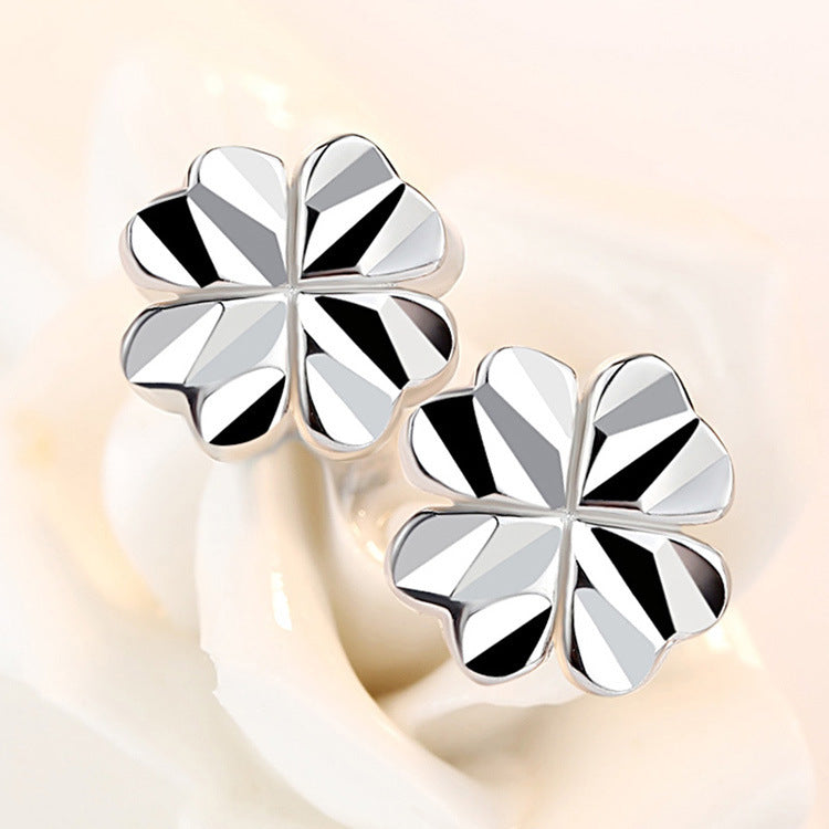 Women's Sier Needle Clover Carven Design Fashion Temperament Entry Lux Holiday Earrings
