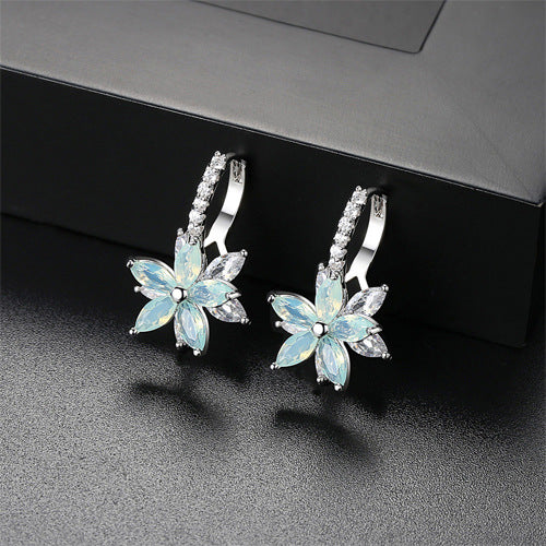 Casual Trendy Snowflake Zircon Horse Multicolor Ear Buckle