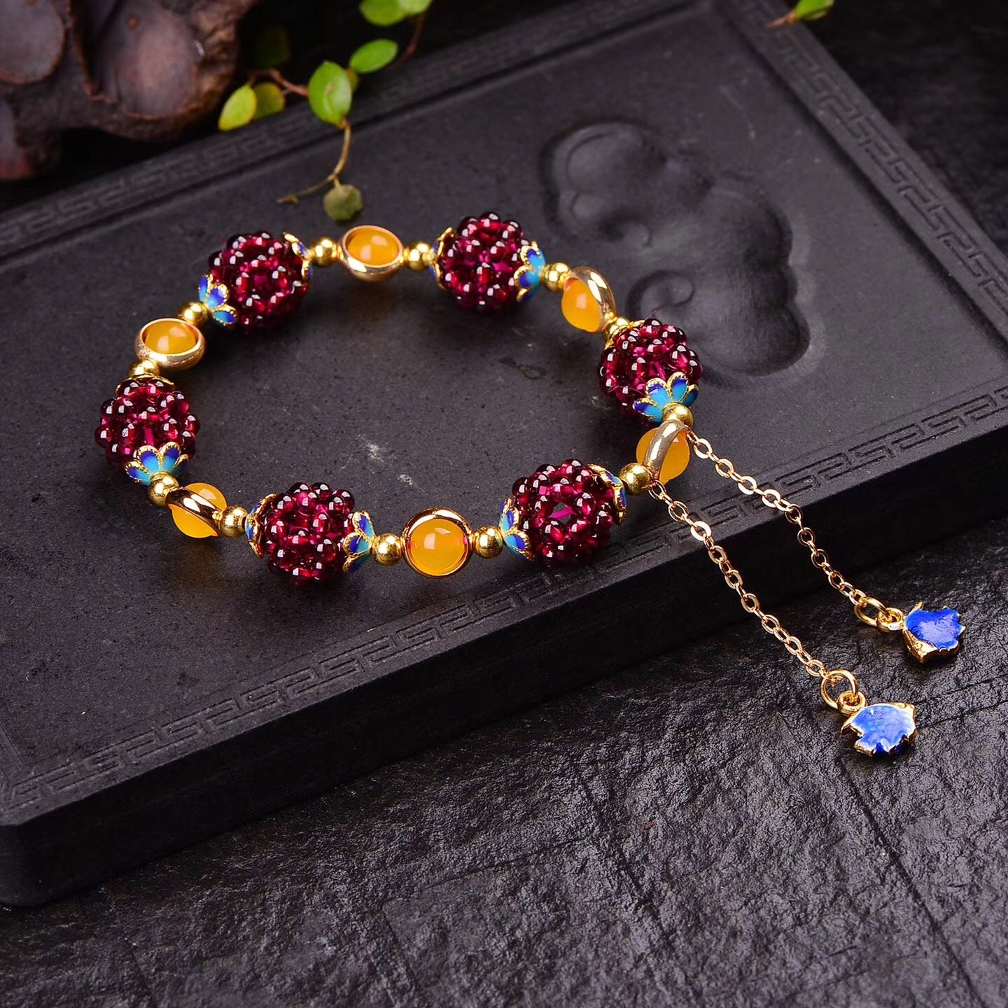 Natural Garnet Pomegranate Crystal Grape Ball Bracelets