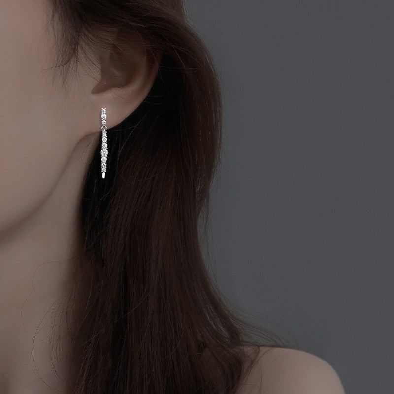 Women's Small Simple Hollow Pearl High-grade Refined Stud Earrings