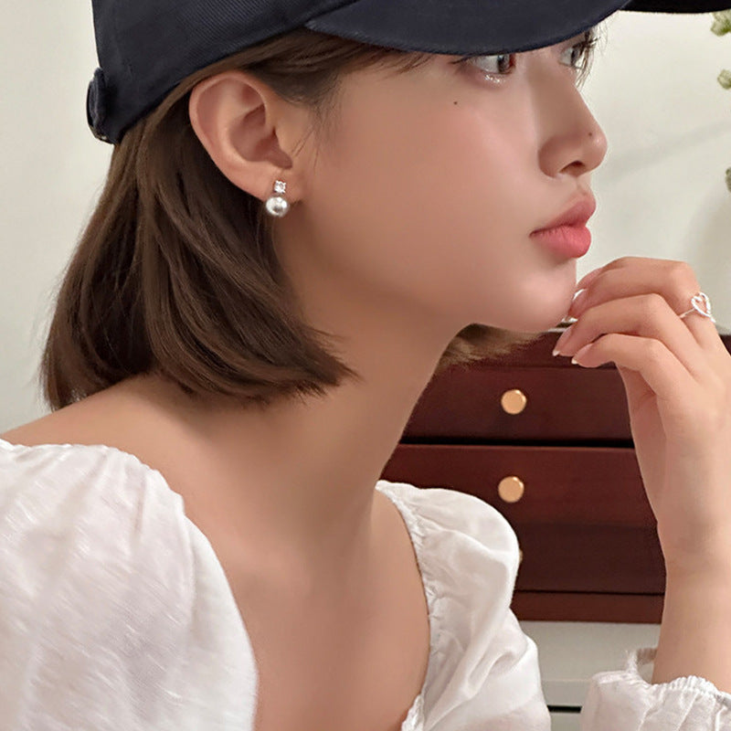 Women's Single Diamond Perfect Circle Pearl For Light Luxury Minority Design Stud Earrings