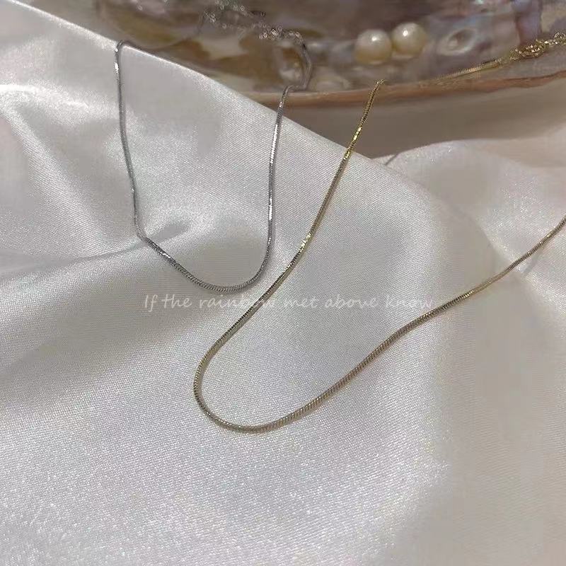 Women's Gold Snake Bone Cold Style Niche Design Temperament Fine Necklaces