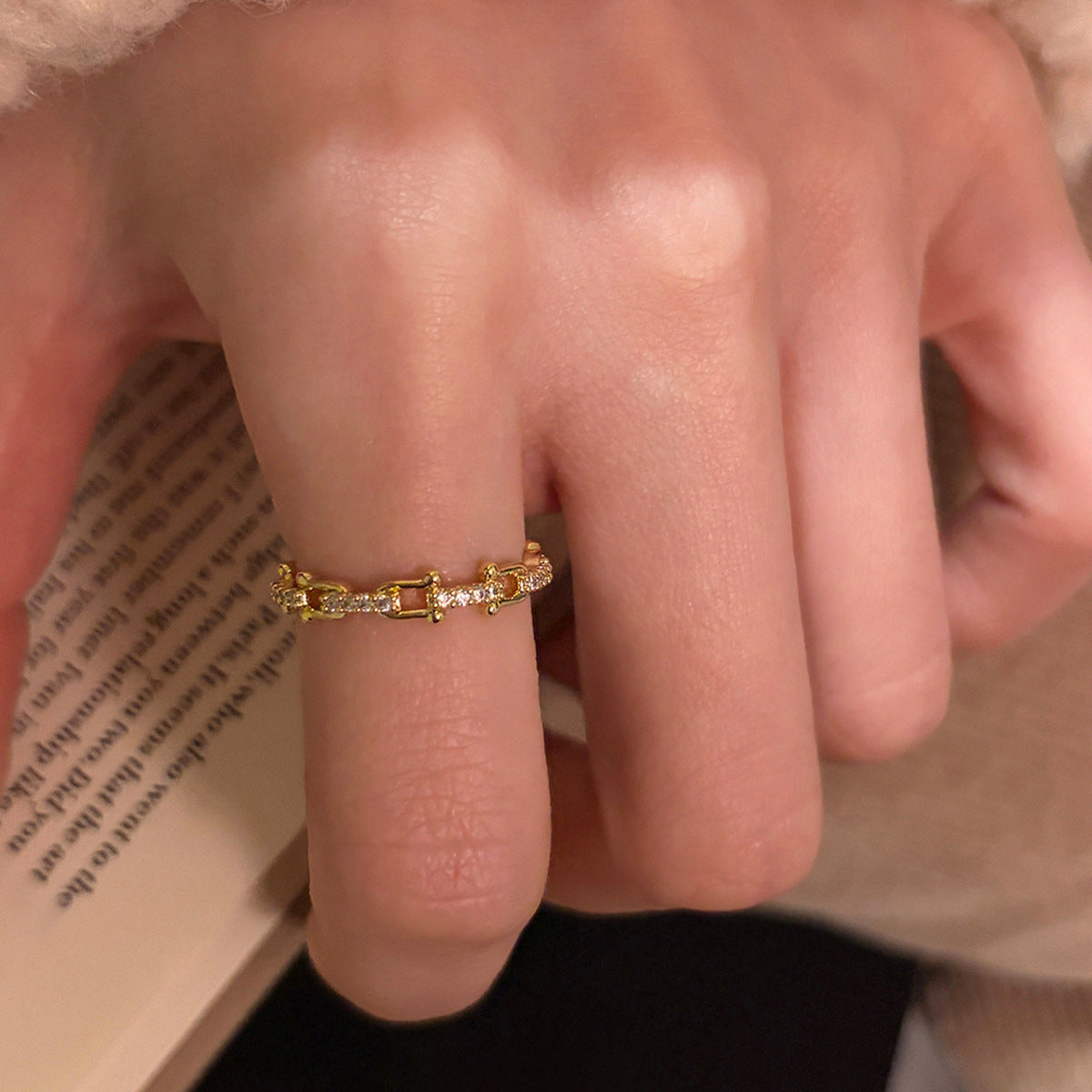 Simple Horseshoe Zircon Female Design Open Light Luxury Ring