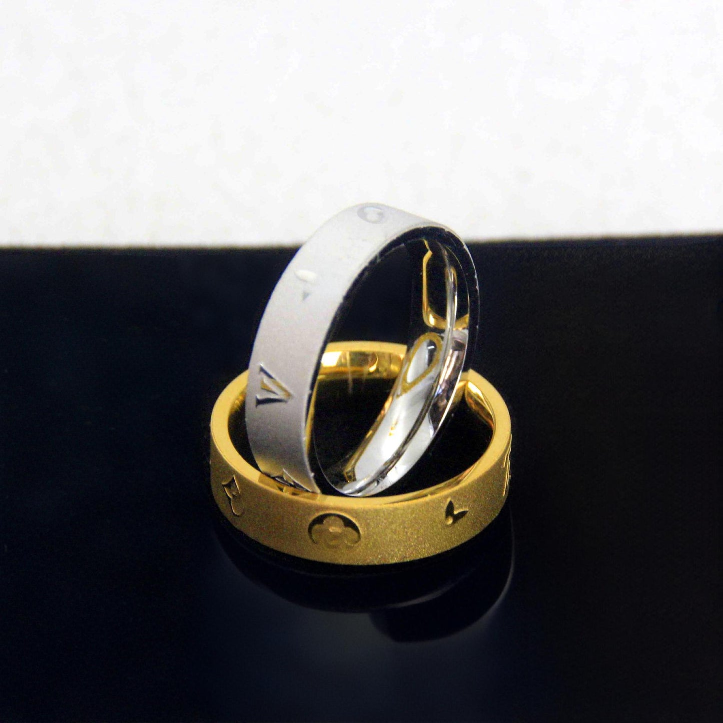 Donkey Vintage Frosted Female Single Design Gold Not Easy Ring