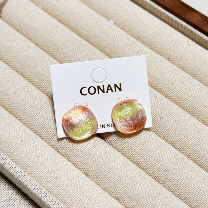 Women's Retro Blooming Acrylic Curved For Simple Stud Earrings