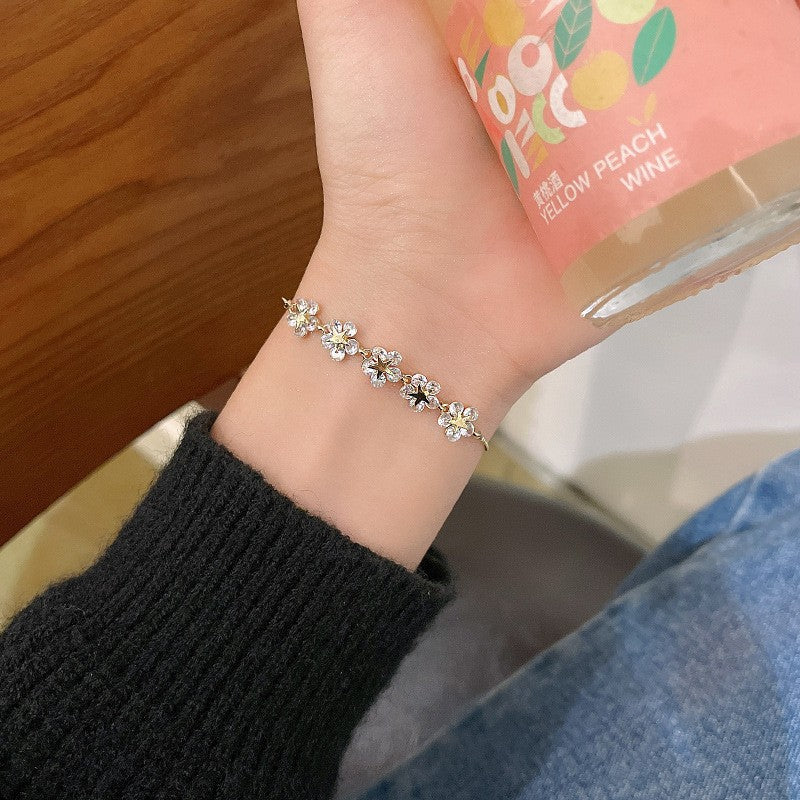 Women's Zircon Flower Korean Style Simple Design Personalized Bracelet