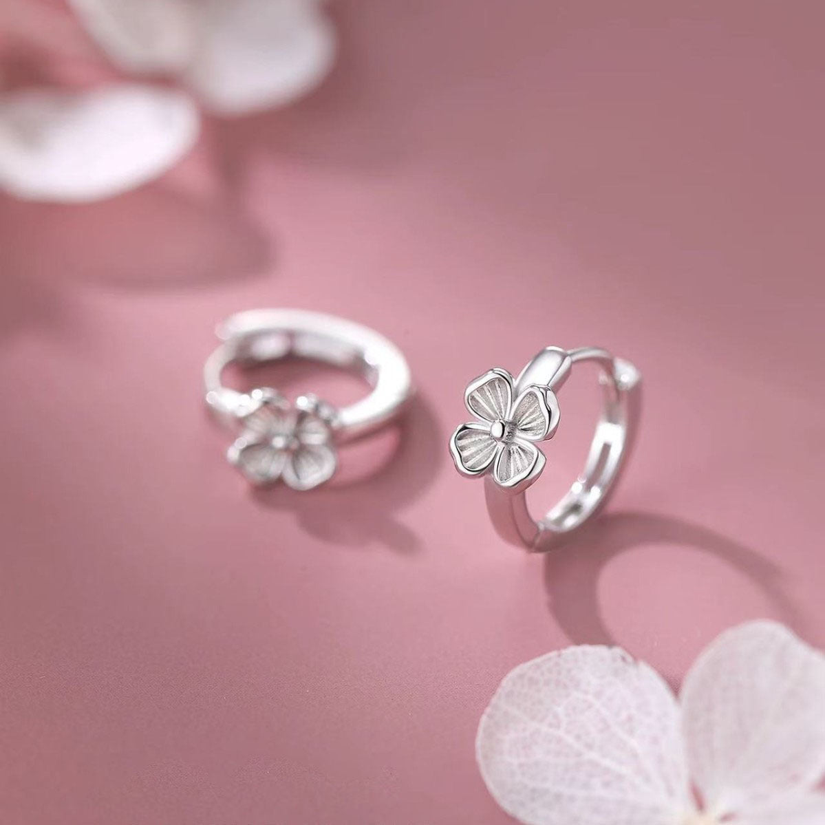 Luxury High-grade Twist Clip Geometric U-shaped Ear Buckle