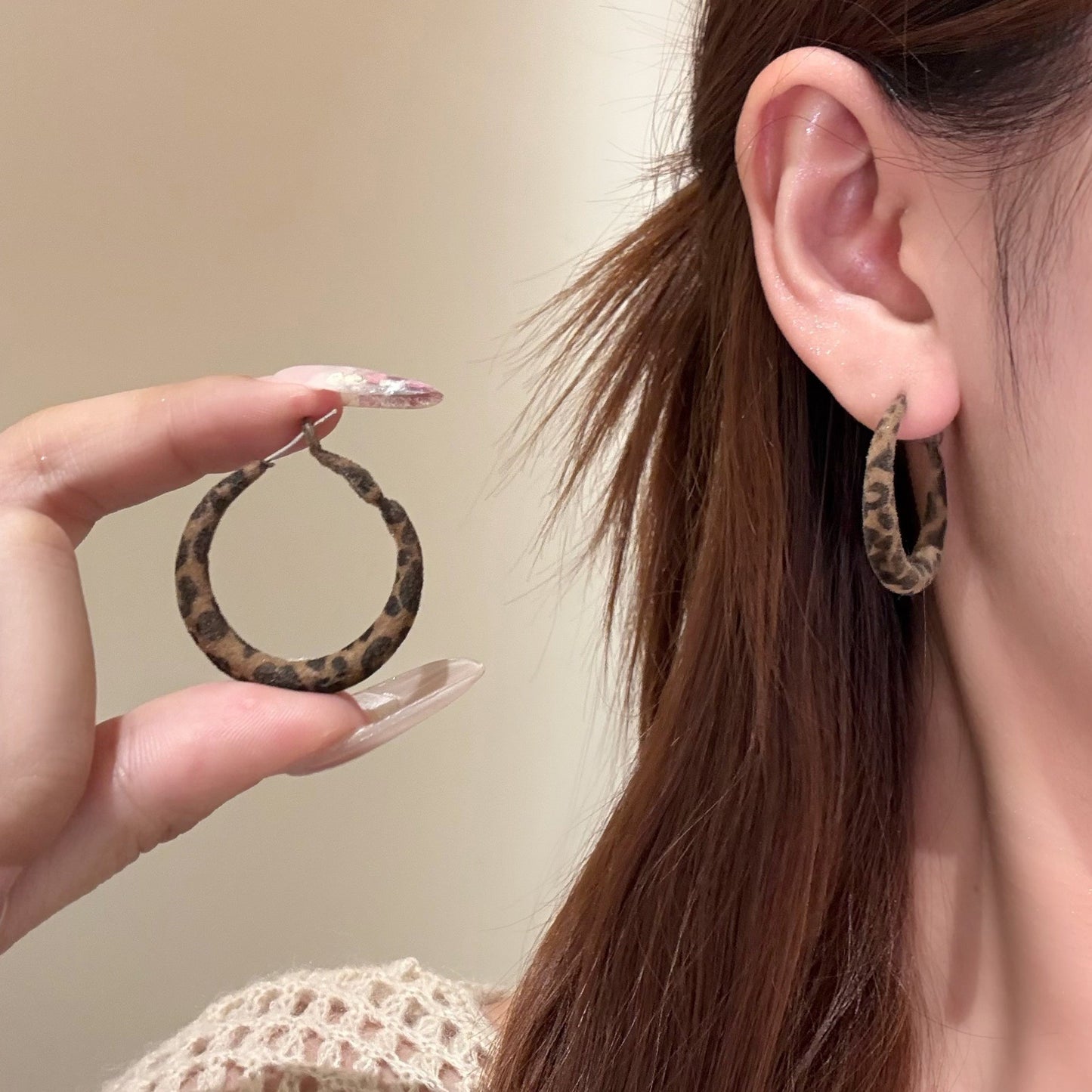 Women's Exaggerated Geometry Metal Circle Tassel Light Luxury High-grade Elegant Ear Earrings