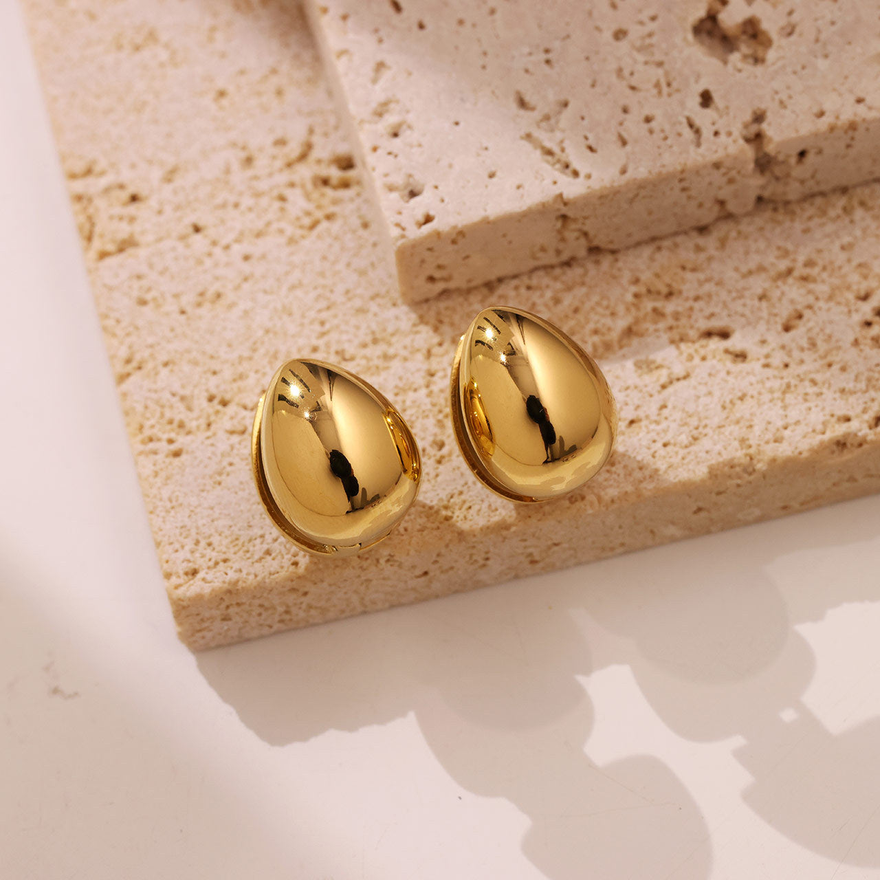 Fashionable French Style Water Drop-shaped Exquisite High Earrings