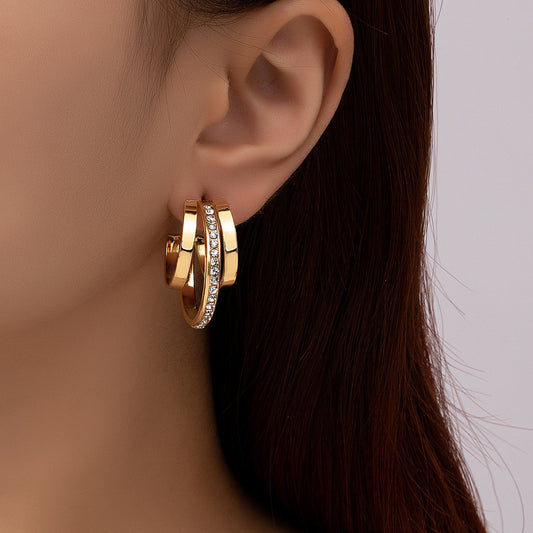 Women's Simple Geometric Shaped Diamond Retro Metal Stud Earrings