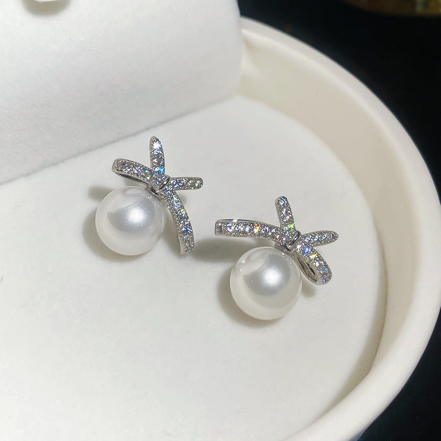 Women's Style Refined Zircon Flower Pearl Light Luxury High-grade Ear Earrings