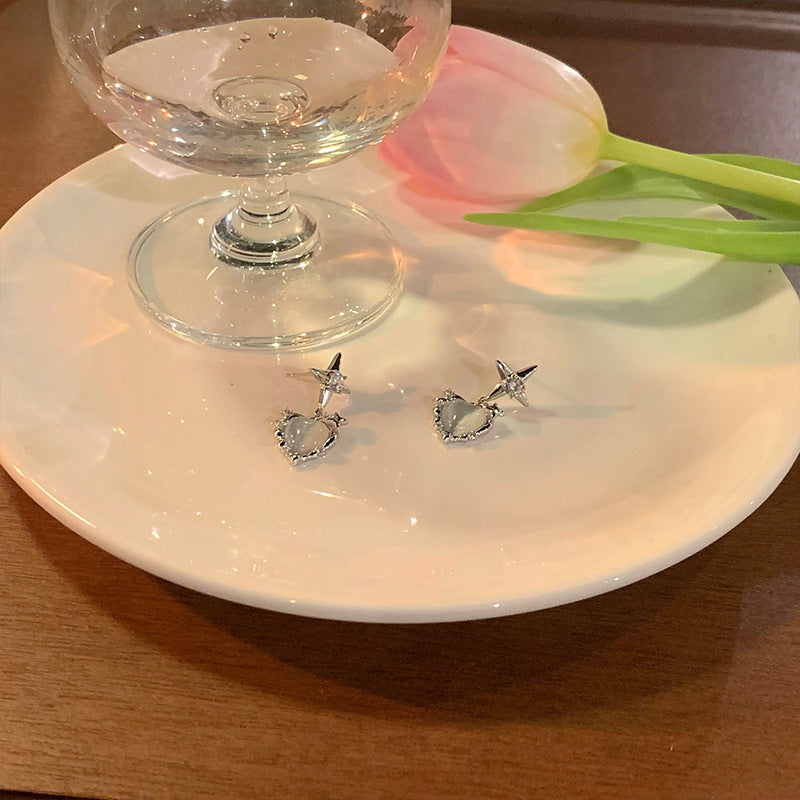 Women's Fashionable Temperament Pearl Design Opal Stone Ear Niche Earrings