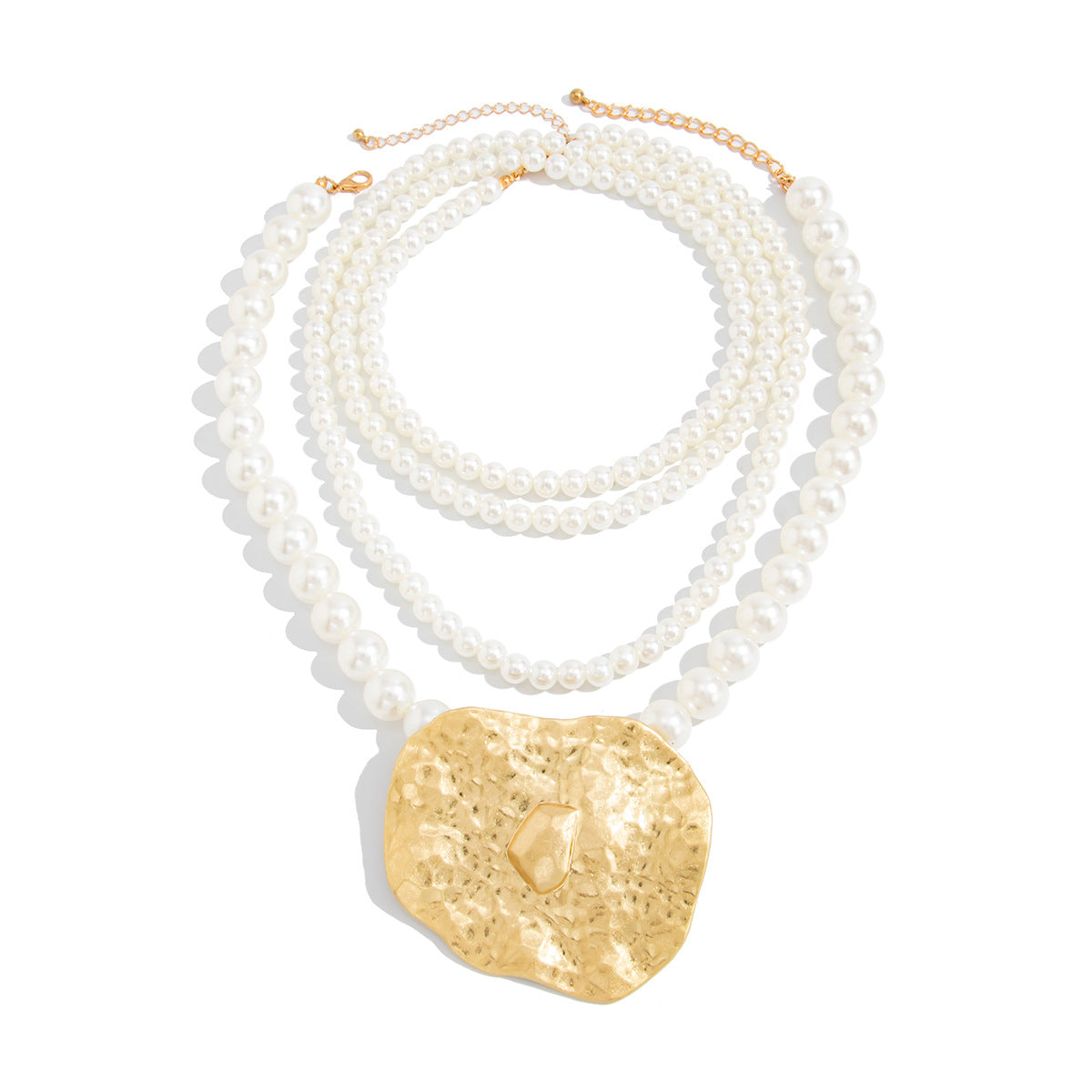 Women's Simple Elegant Imitation Pearl Beaded Clavicle Chain Metal Pleated Wafer Pendants