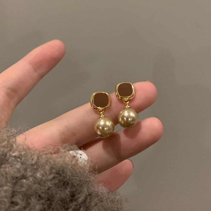 Women's Needle High-grade Super Flash Zircon Light Luxury Refined Grace Earrings