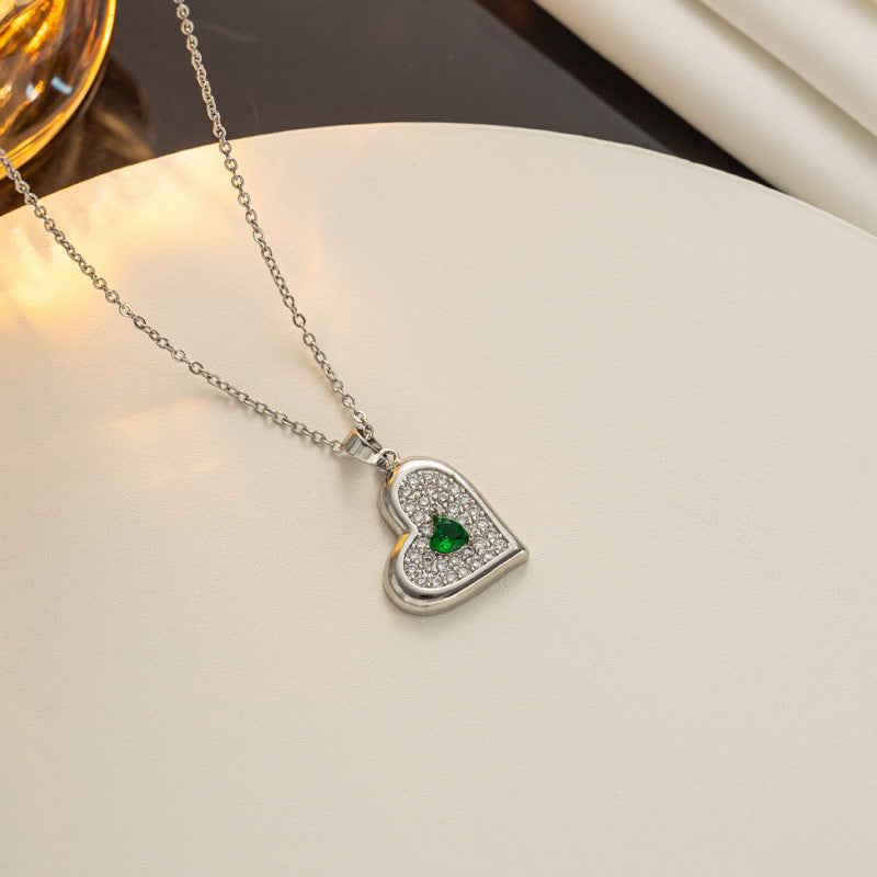 Design High-grade Light Luxury Titanium Steel Heart Flowers Necklaces