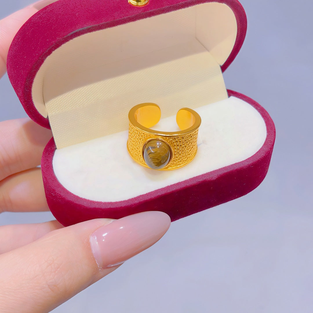Women's Alluvial Gold Retro Affordable Luxury Design Brass Plated Fashion Ring