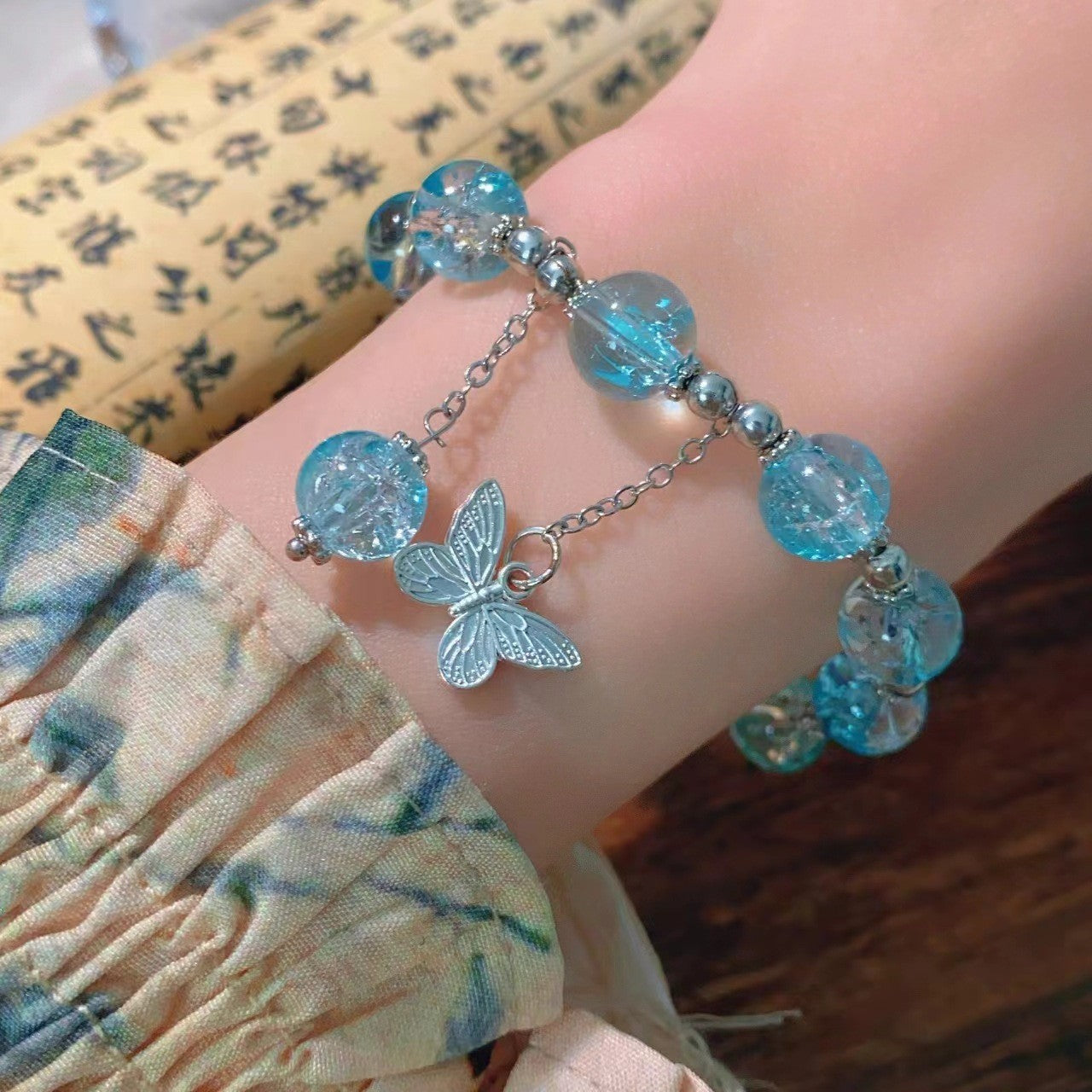 Women's Chinese Butterfly Beaded Light Luxury Archaic Bracelets