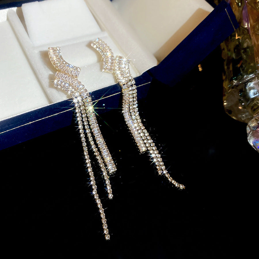 Korean Style White Zircon High-grade Simple Personalized Design Sense Earrings