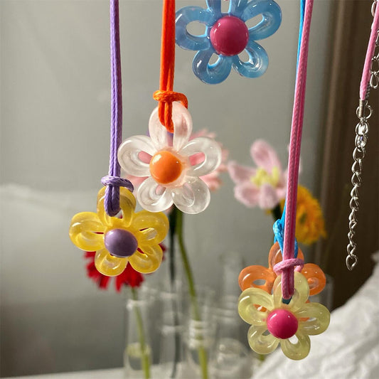 Versatile Contrast Color Fresh Flowers Sweet Necklaces