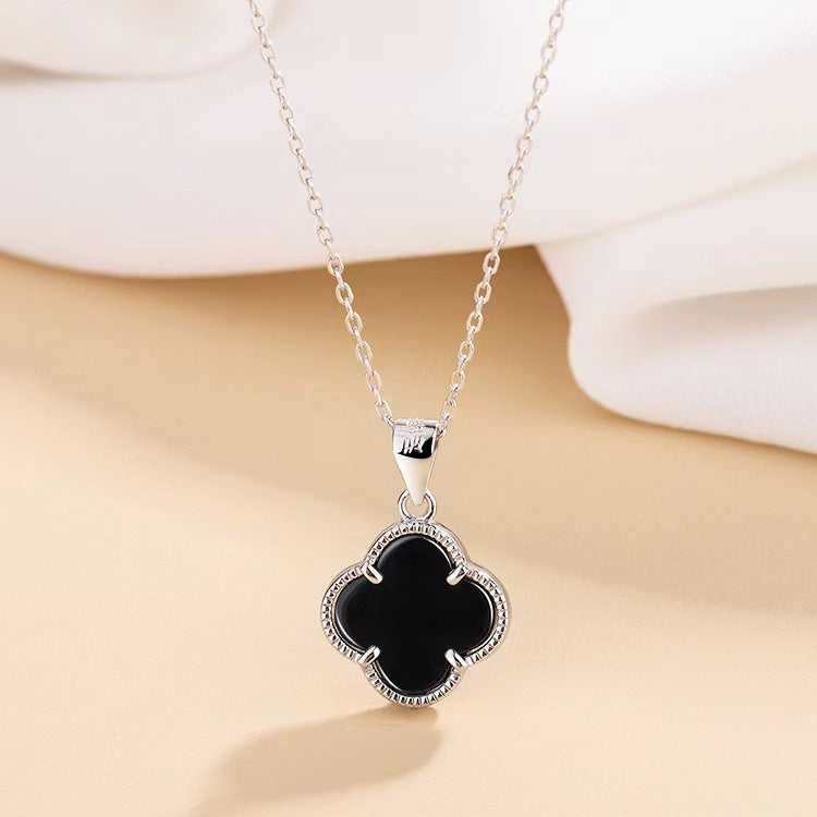 Women's Korean Style Four-leaf Clover Elegant Clavicle Necklaces