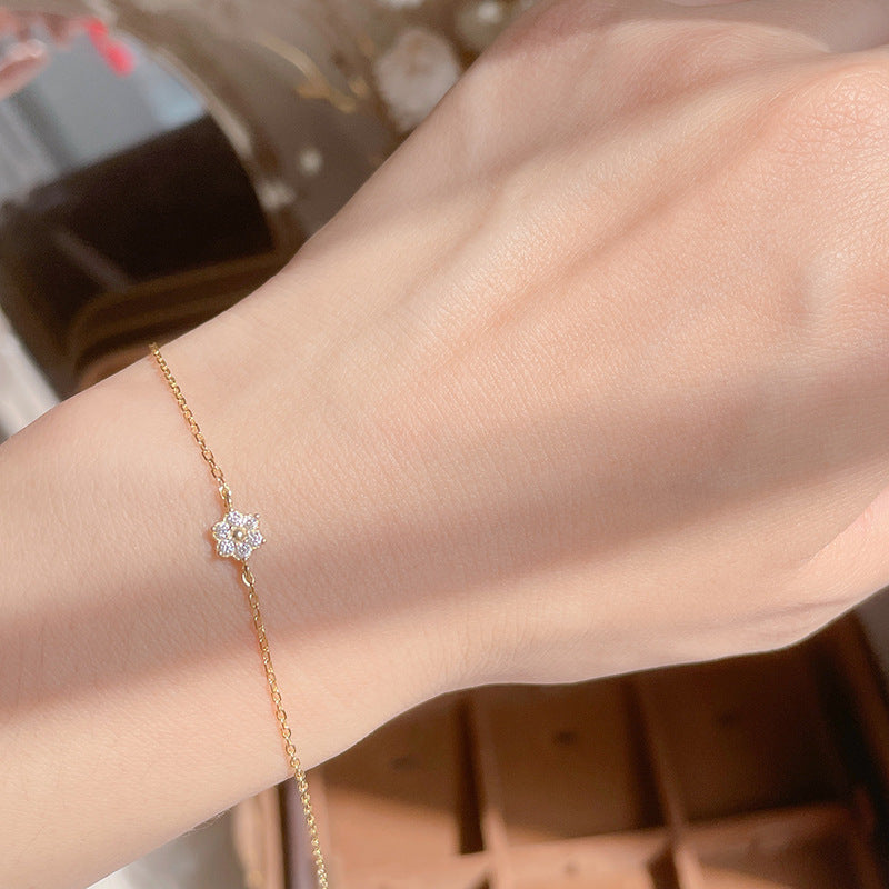 Blue Sky Daisy Flower Zircon Golden Bracelets