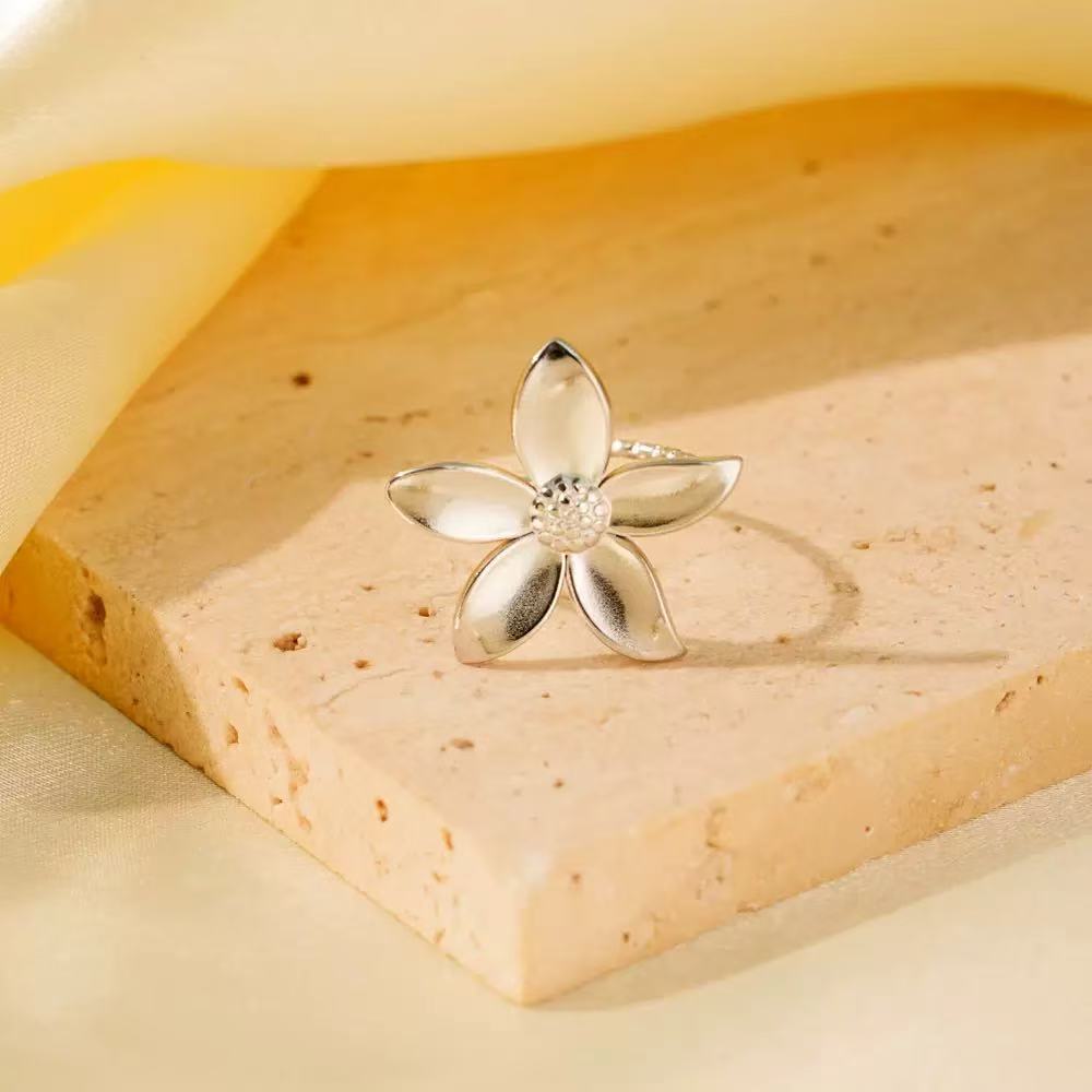 Style Flower Titanium Steel Female Personality Stylish Round Thread Gold Ring