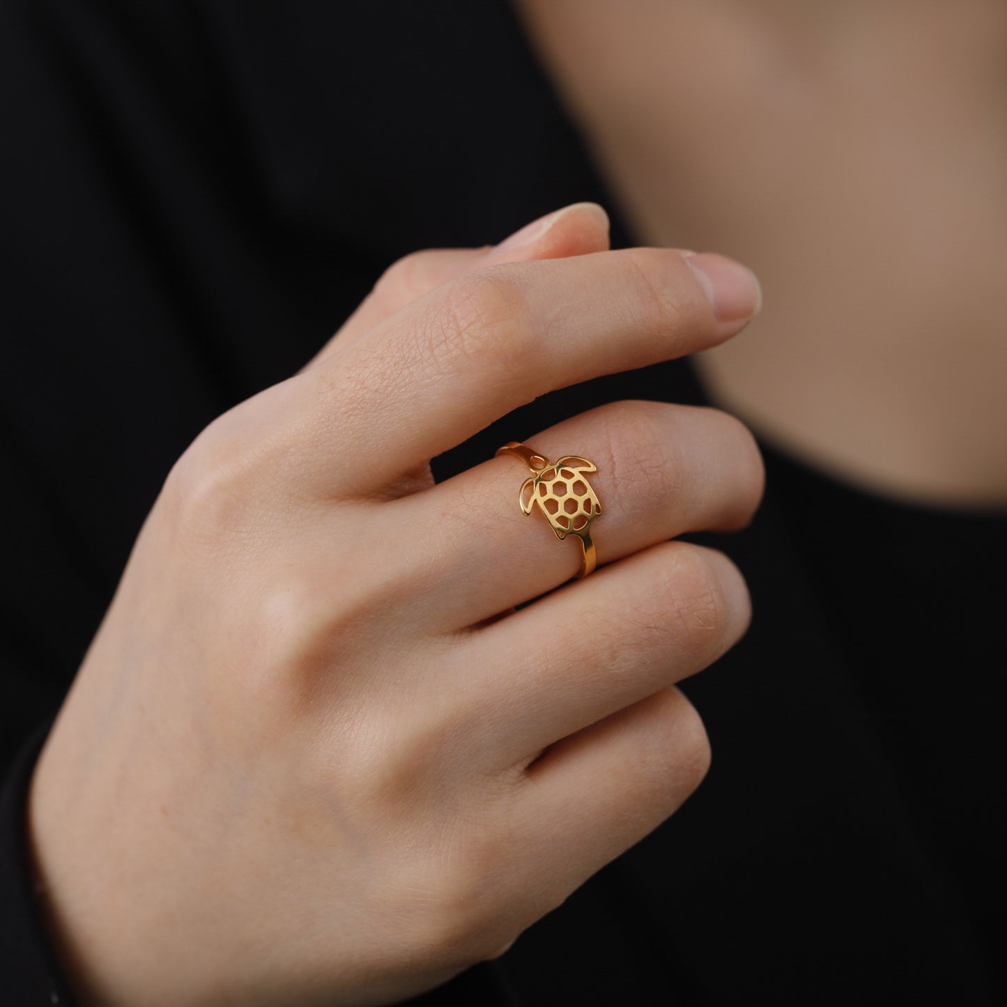 Grid Cartoon Animal Titanium Steel Cutting Hollow Ring