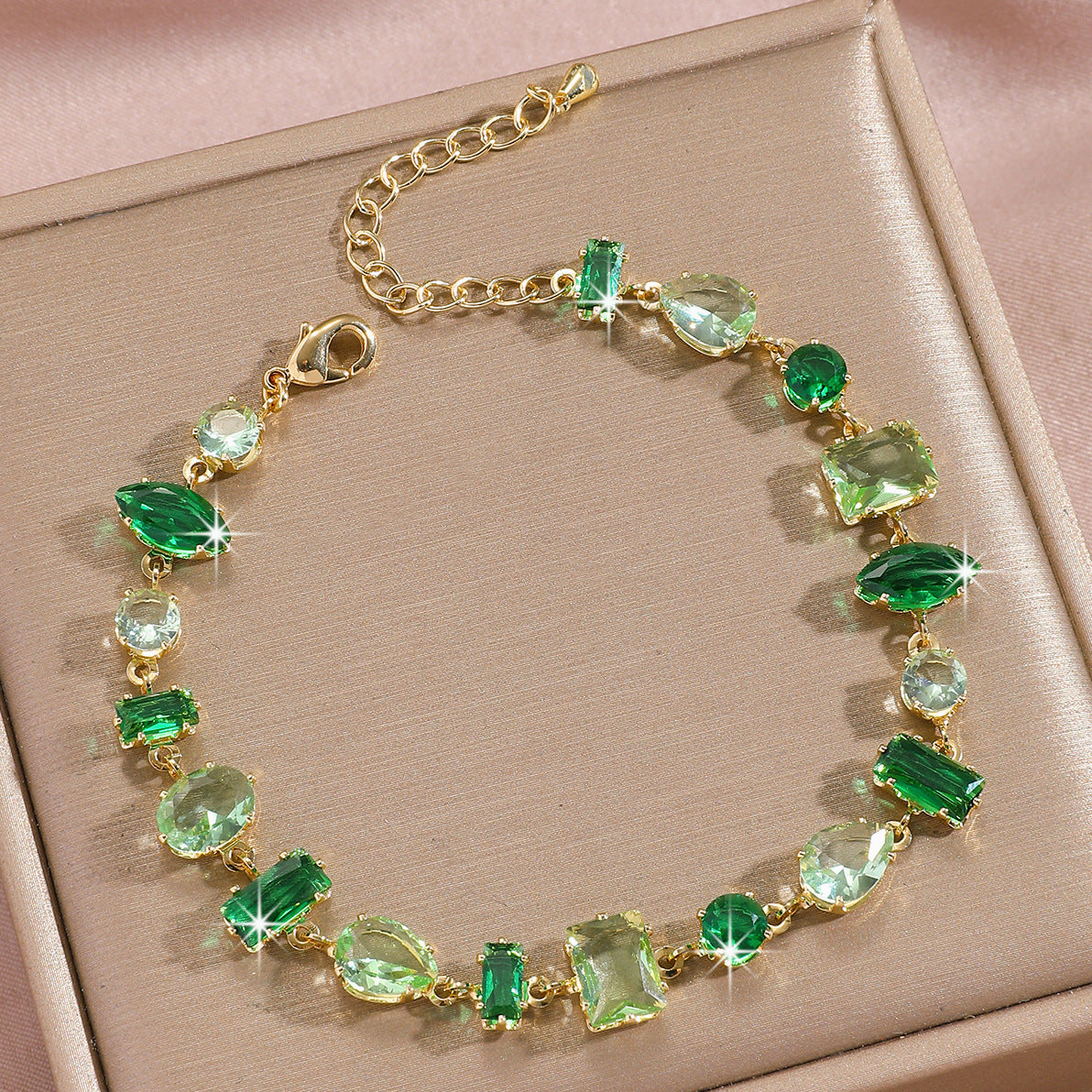 Women's Copper Inlaid Zircon Fashion Temperamental Minority Bracelet