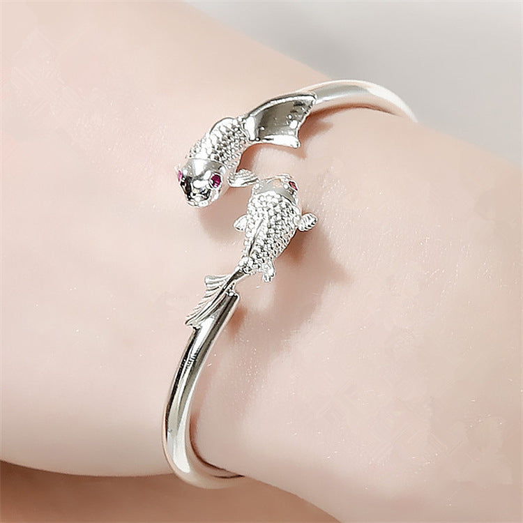 Women's Red Eye Double Fish Version Simple Bracelet