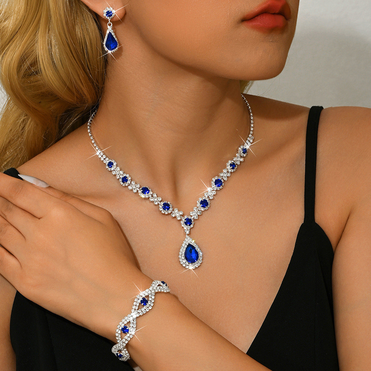 Women's Bridal Crystal Water Drop Two-piece Jewelry Set