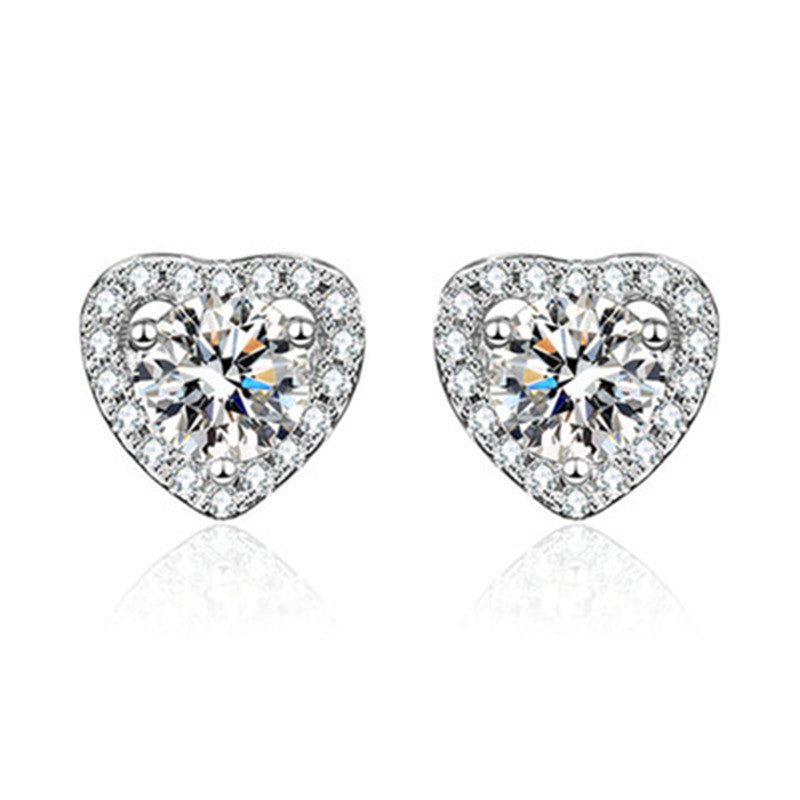 Live Simulation Moissanite Female With Hearts Sterling Stud Earrings