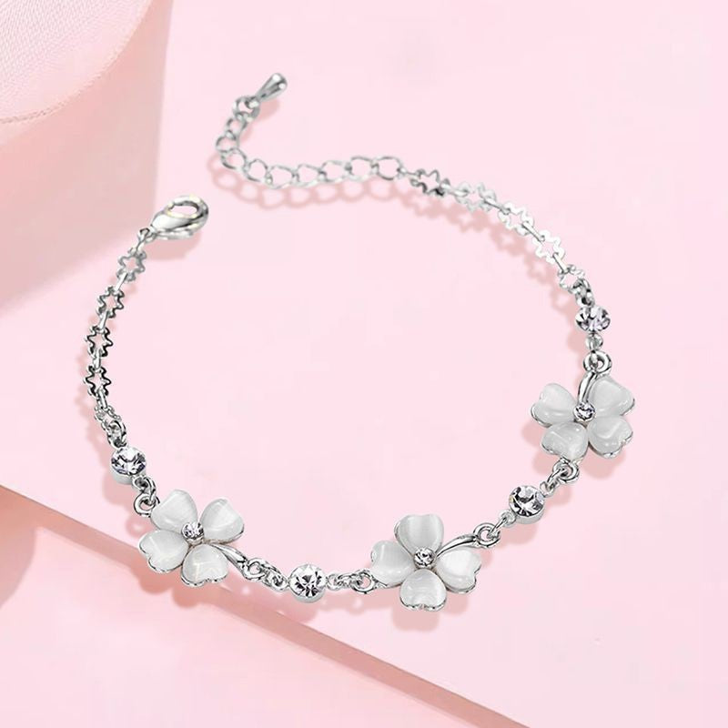 Women's Green Advanced Simple Niche Design Light Bracelet