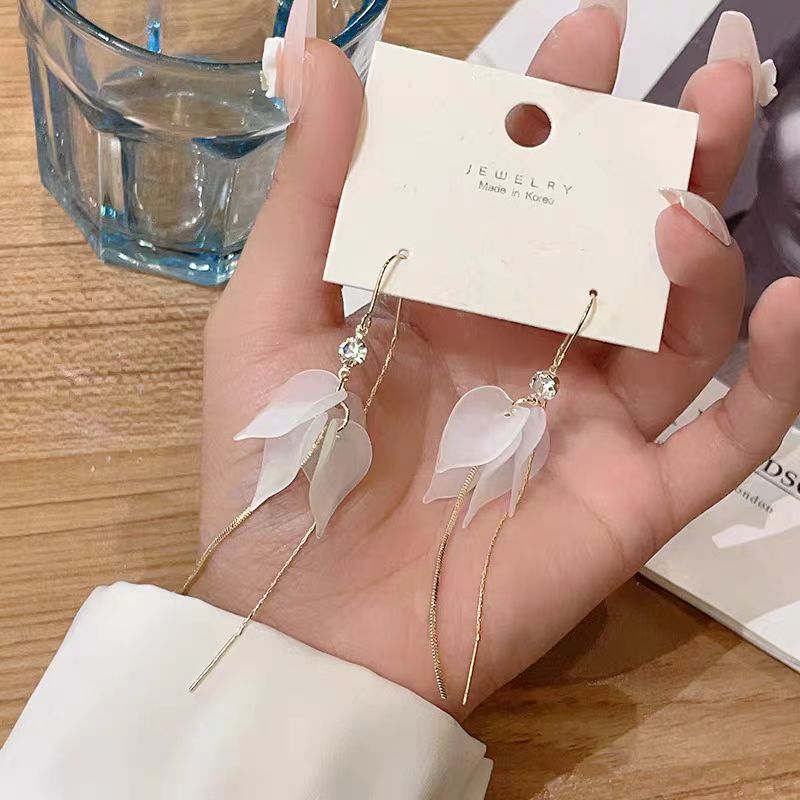 Long Super Fairy White Petal Fringe Trendy Light Luxury Small Ear Line