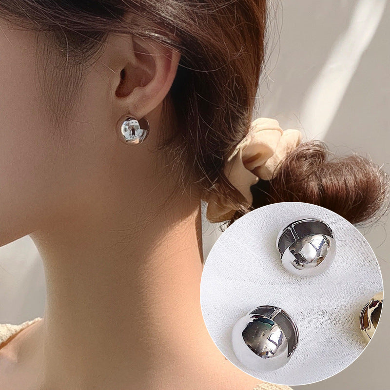 Women's Korean Fashion Temperamental Minority Design Style Petite Stud Earrings