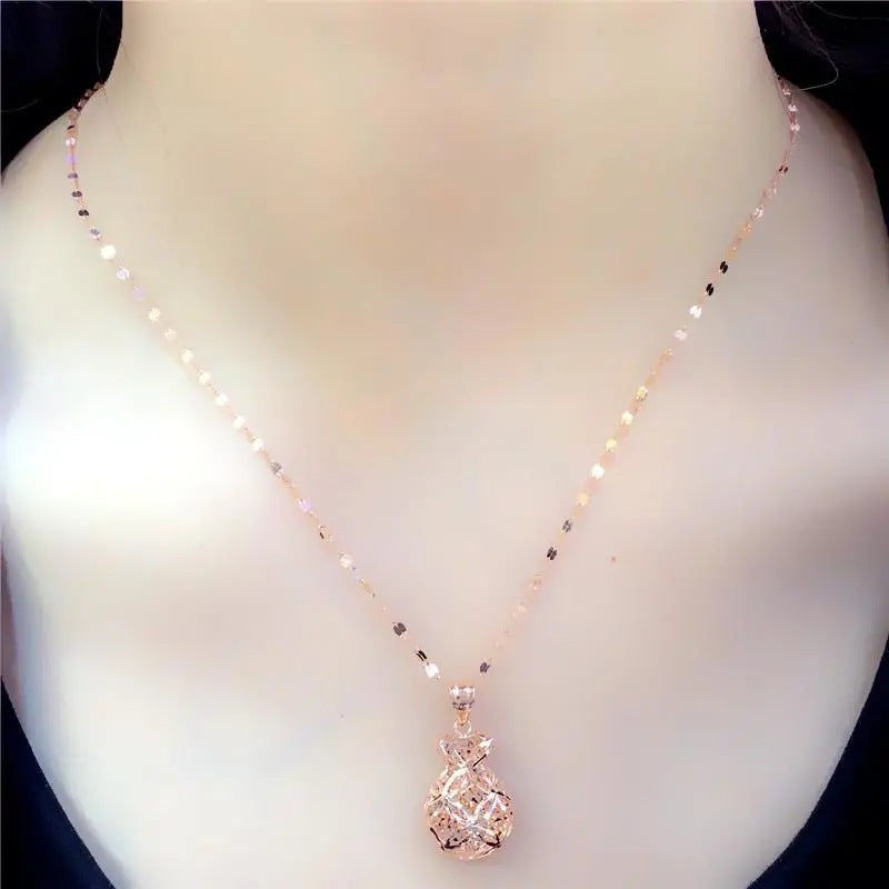 Women's Russian Shiny Purse Fashion Color Gold Necklace