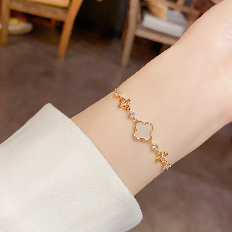 Simplicity Sweet Elegance Flower Pull-out Exquisite Bracelets