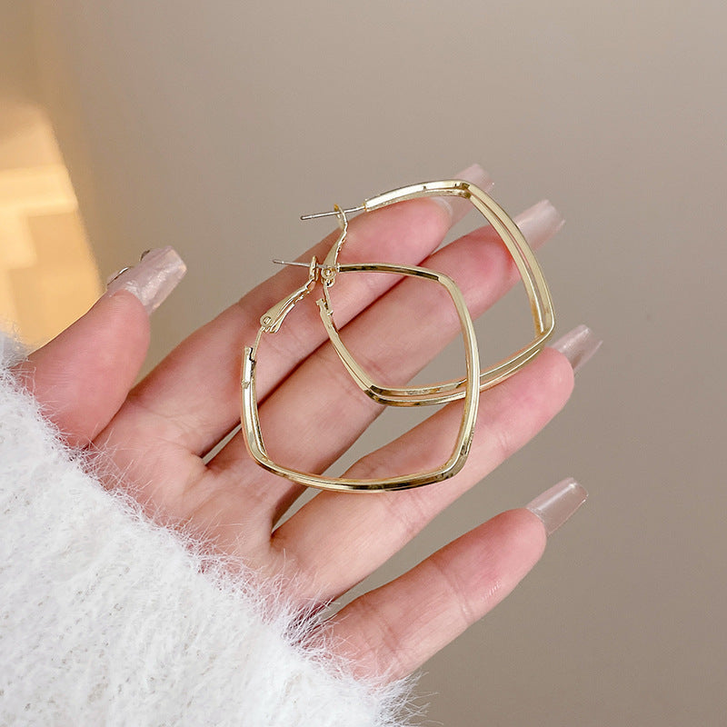 Women's Light Luxury Summer Fashion Stall Night Earrings