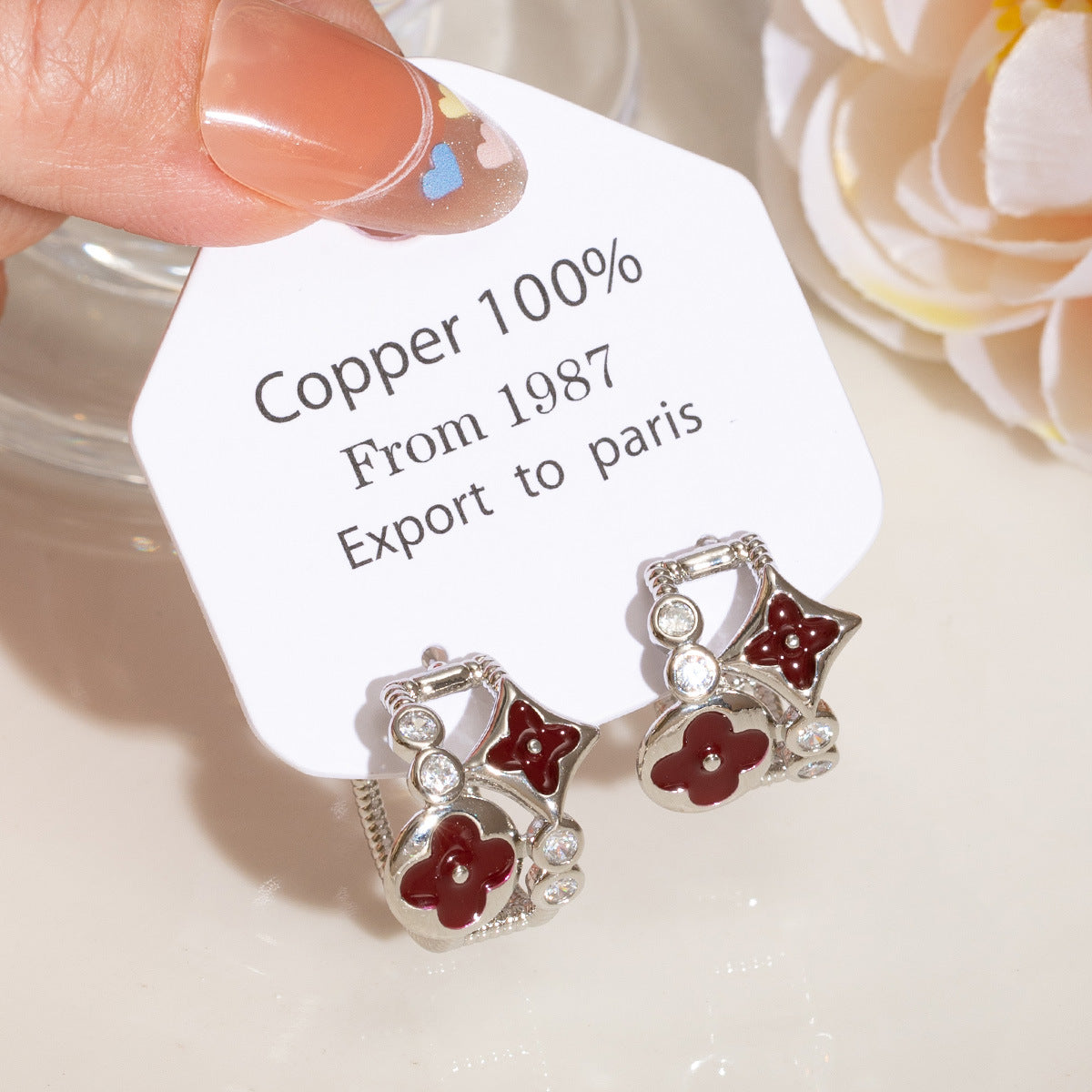 Exquisite Sweet Cutout Fritillary Plate Clover Flower Niche Earrings